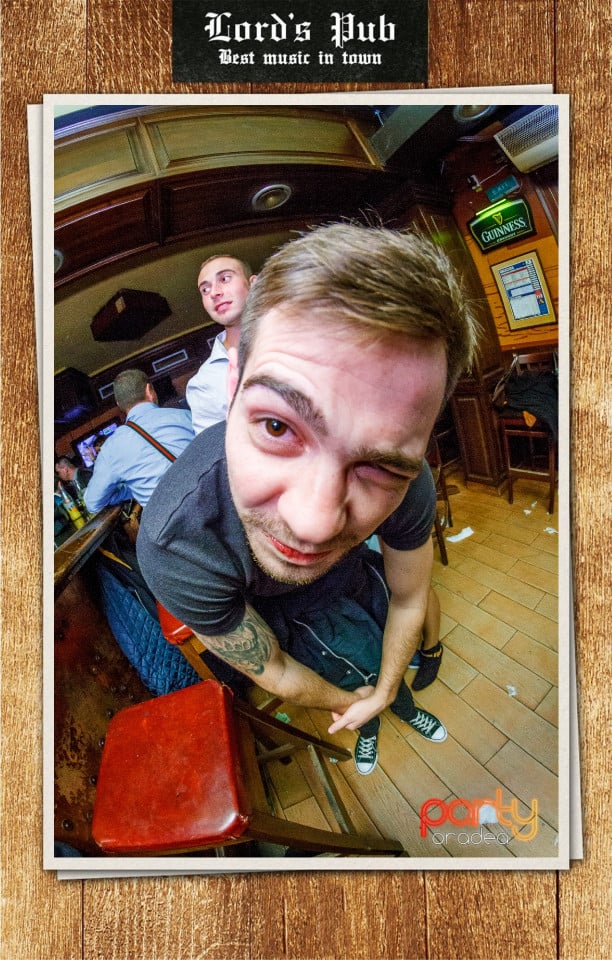 Distracţie în Lord's Pub, Lord's Pub