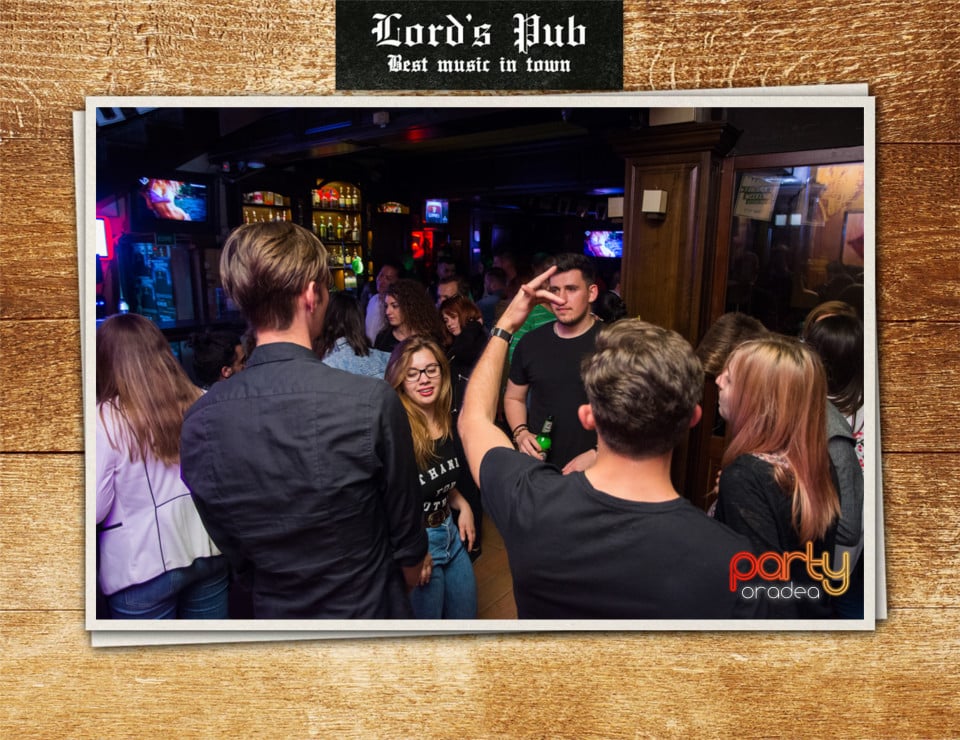 Distracție în Lord's Pub, Lord's Pub