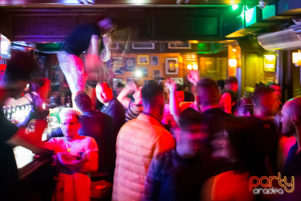Distracție în Lord's Pub, Lord's Pub