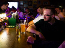Distracţie în Lord's Pub