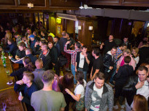 Distracţie în Lord's Pub