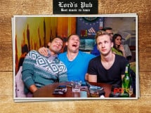 Distracţie în Lord's Pub