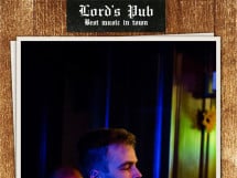 Distracție în Lord's Pub