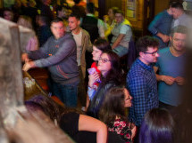 Distracție în Lord's Pub