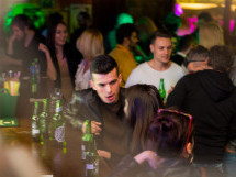 Distracție în Lord's Pub