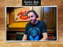 Distracţie în Lord's Pub