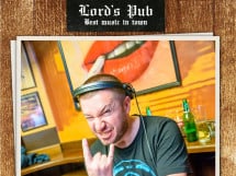 Distracţie în Lord's Pub