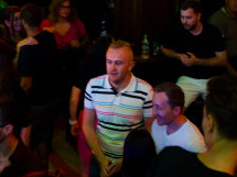 Distracție în Lord's Pub