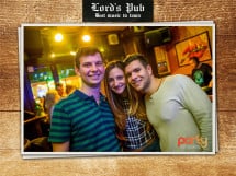 Distracţie în Lord's Pub
