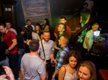 Distracție în Lord's Pub