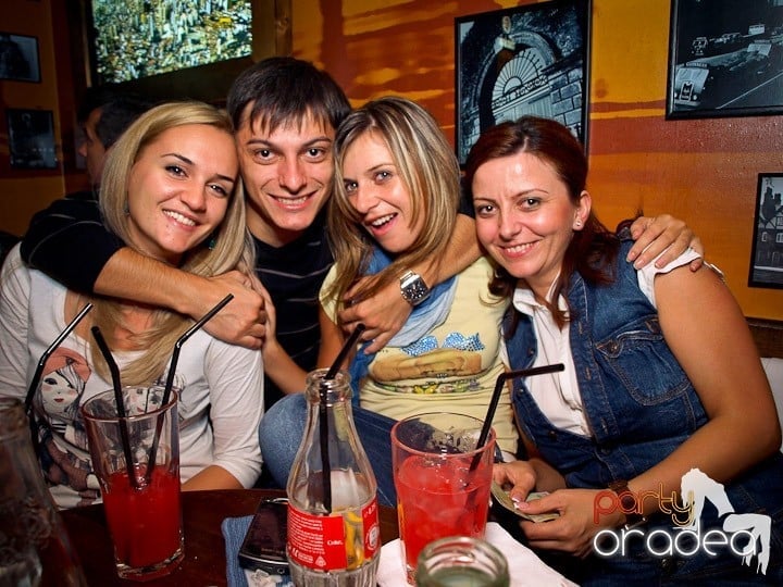 Distracţie în Lord's, Lord's Pub