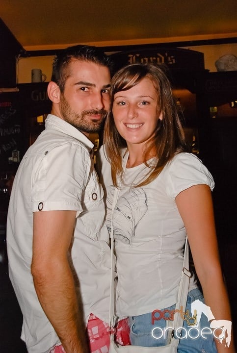 Distracţie în Lord's, Lord's Pub
