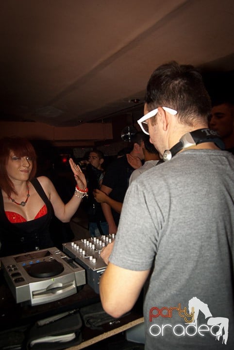 Distracţie în Seven, 