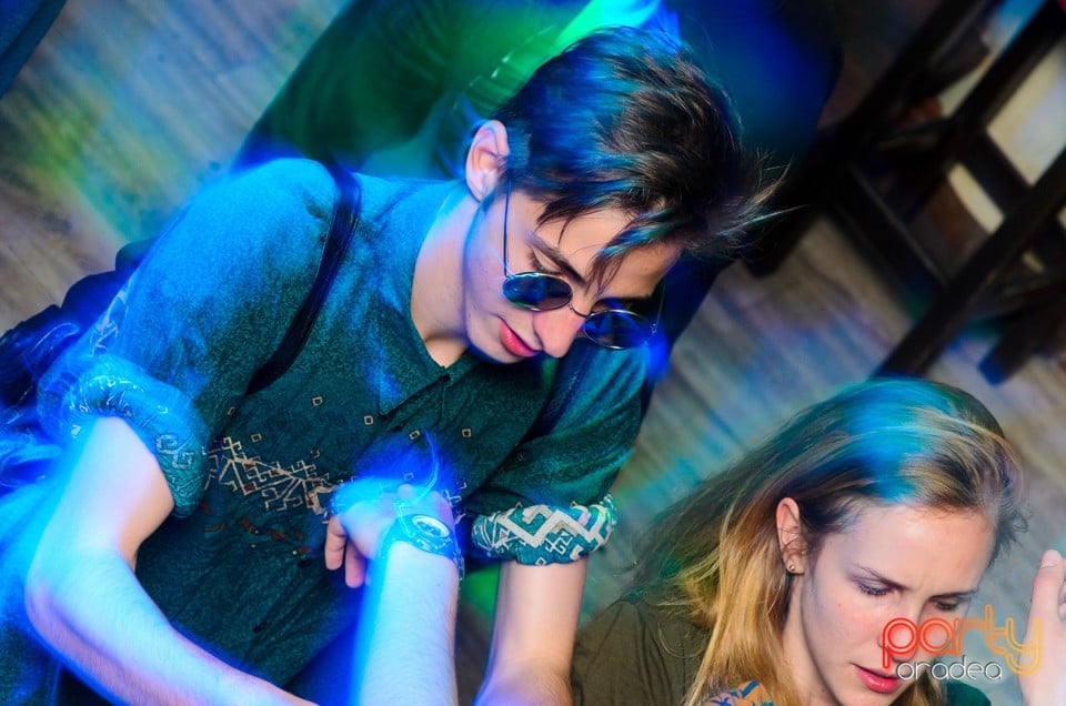 Distracţie în Window Pub, 