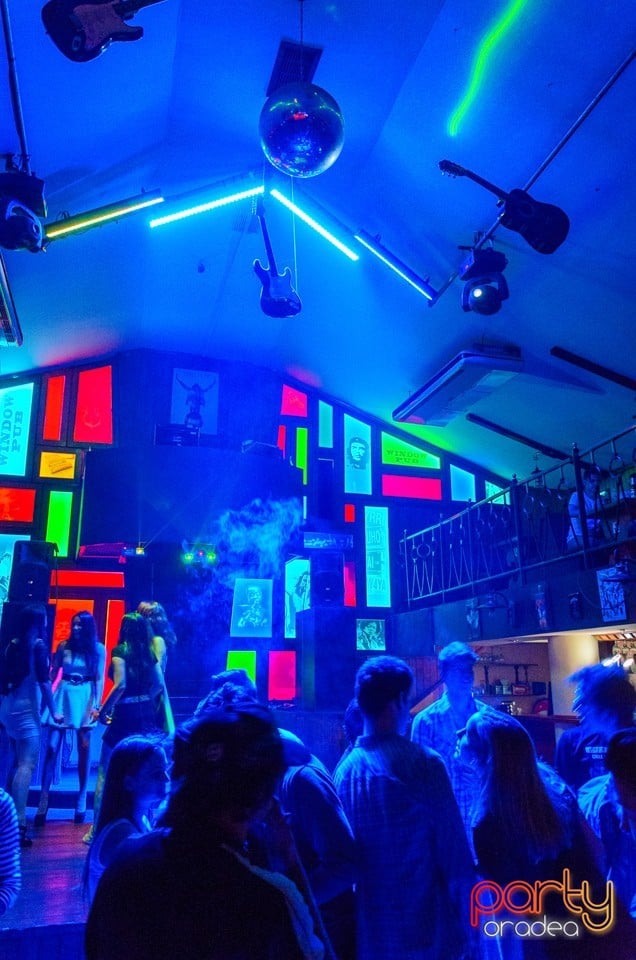 Distracţie în Window Pub, 