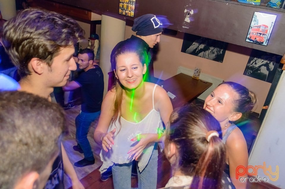 Distracţie în Window Pub, 