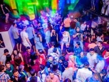 Distracţie în Window Pub