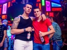 Distracţie în Window Pub