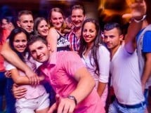 Distracţie în Window Pub