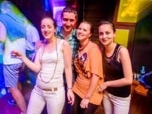 Distracţie în Window Pub