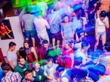 Distracţie în Window Pub