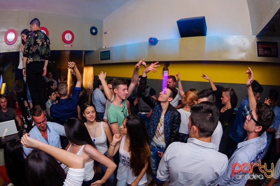 Distracţie în Yellow, 