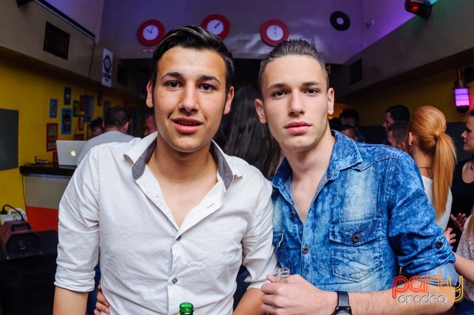 Distracţie în Yellow, 