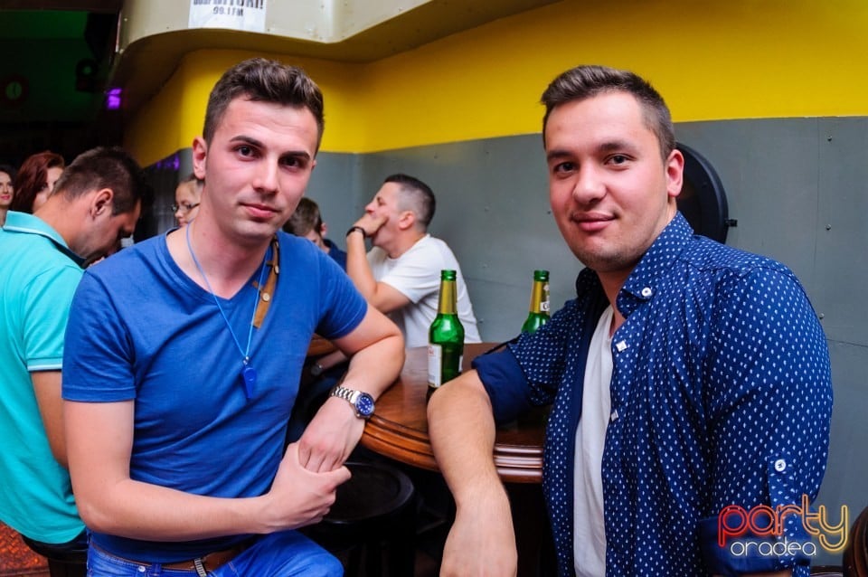 Distracţie în Yellow, 