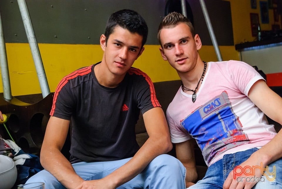 Distracţie în Yellow, 