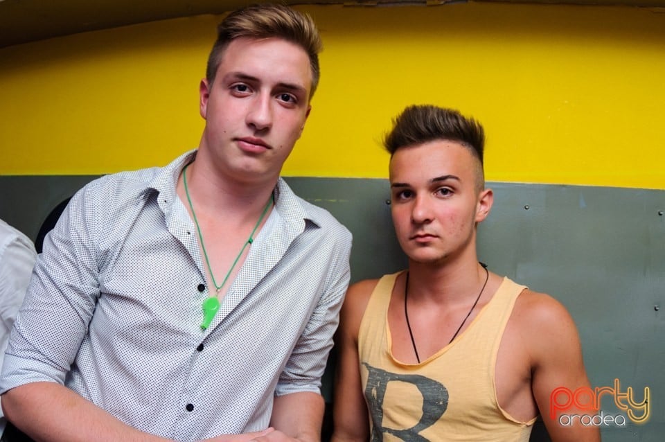 Distracţie în Yellow, 