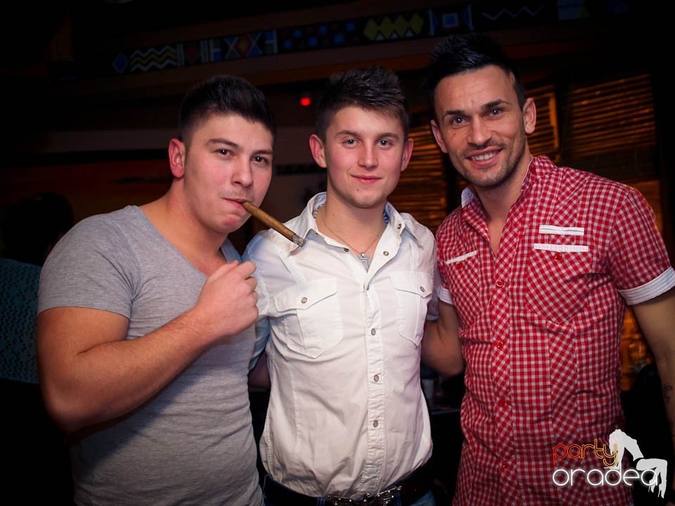 Distracţie în Zulu Caffe, Zulu Caffe