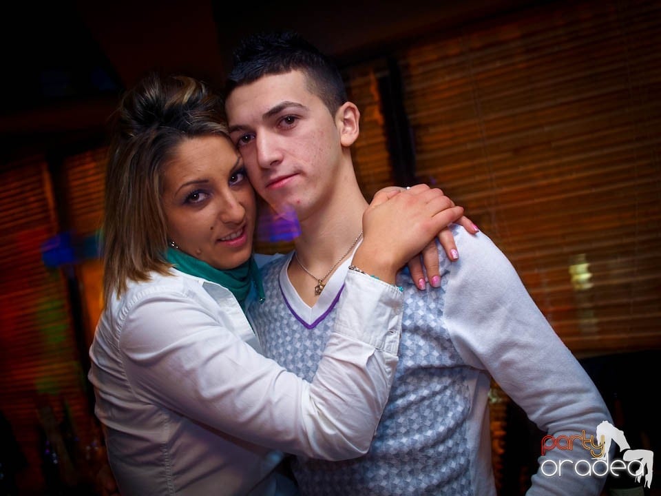 Distracţie în Zulu Caffe, Zulu Caffe