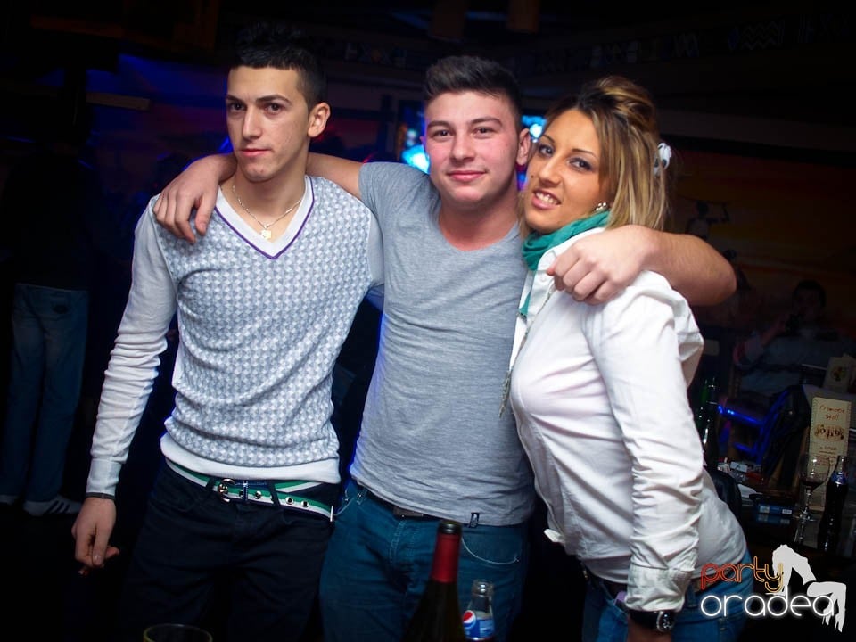 Distracţie în Zulu Caffe, Zulu Caffe