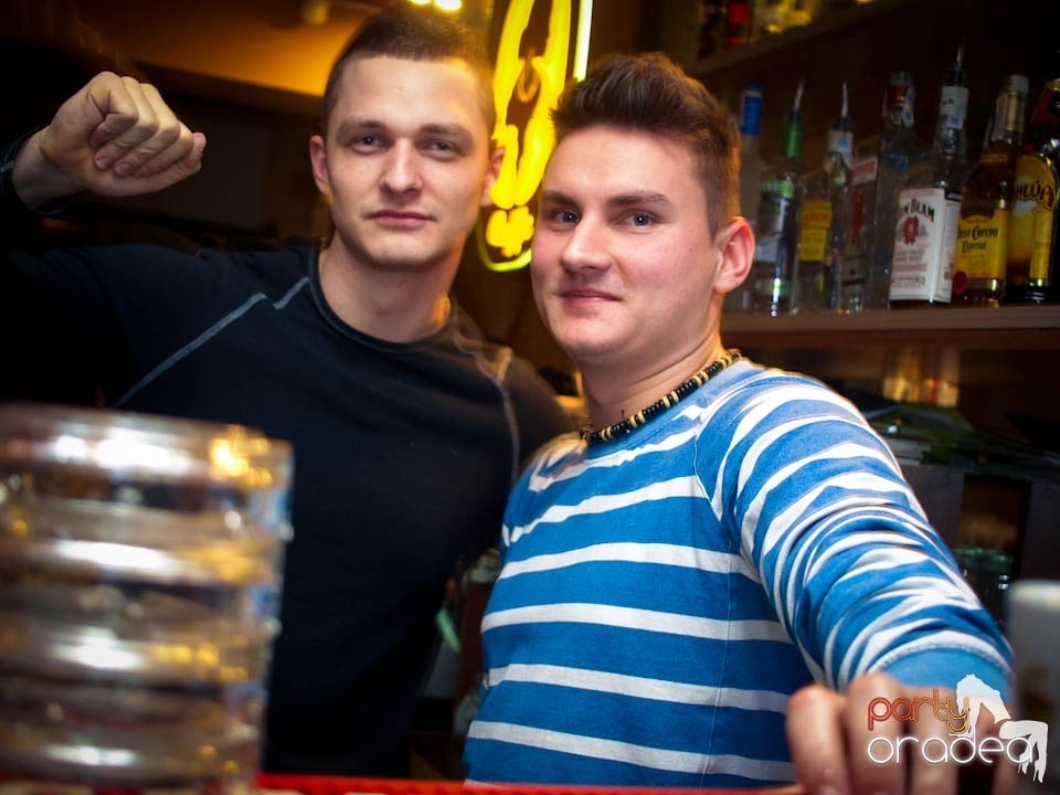 Distracţie în Zulu Caffe, Zulu Caffe