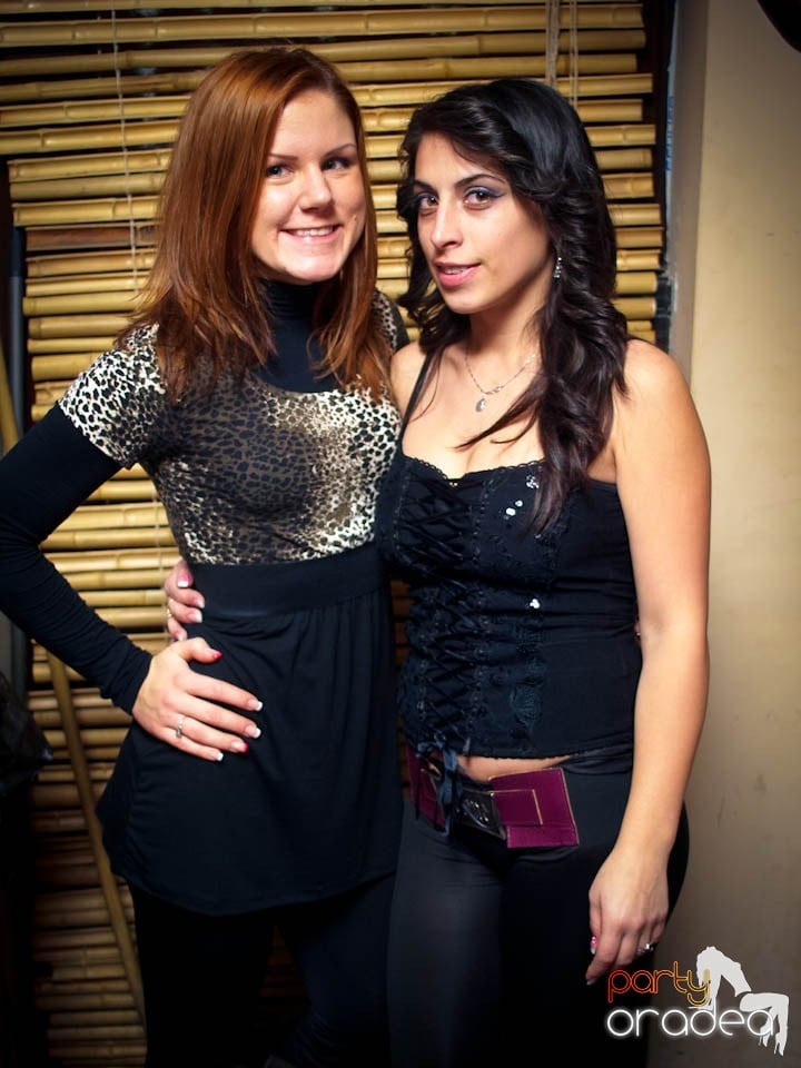 Distracţie în Zulu Caffe, Zulu Caffe