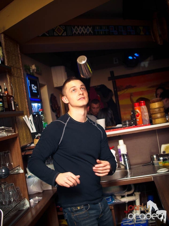 Distracţie în Zulu Caffe, Zulu Caffe