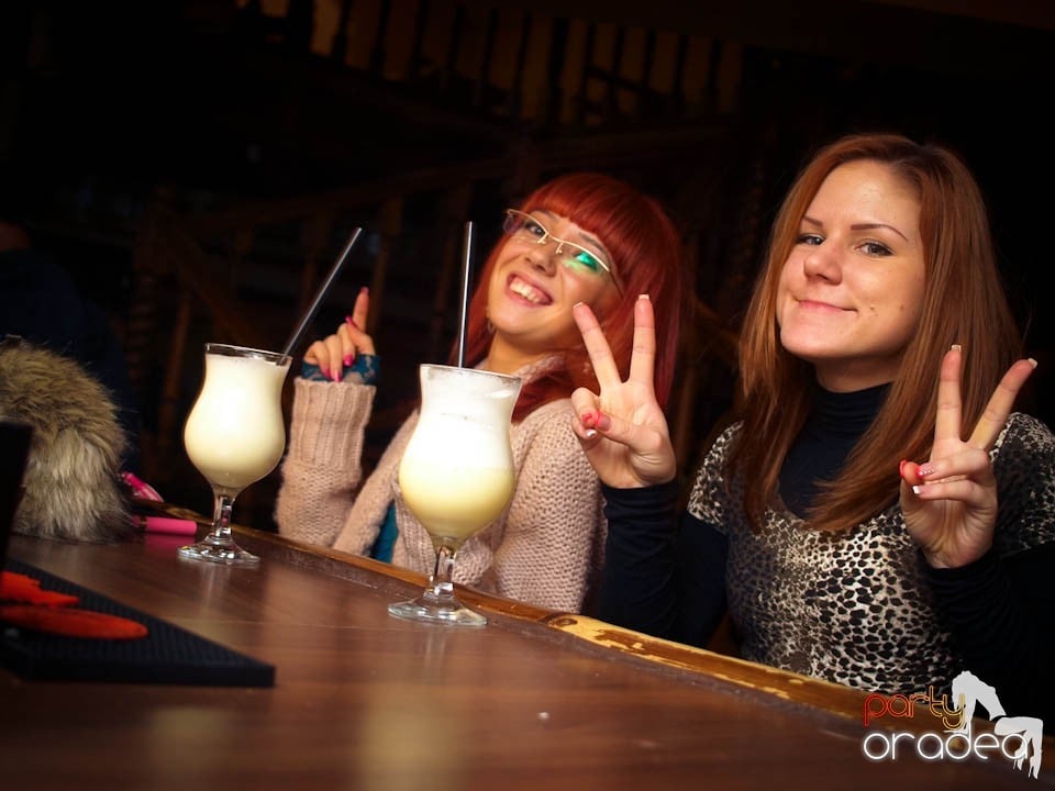 Distracţie în Zulu Caffe, Zulu Caffe