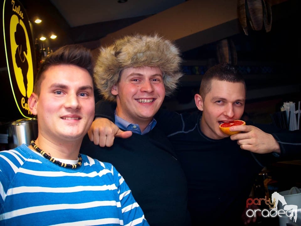 Distracţie în Zulu Caffe, Zulu Caffe