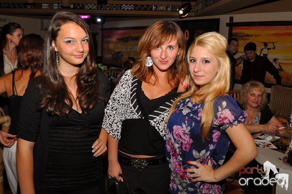 Distracţie în Zulu Caffe, Zulu Caffe