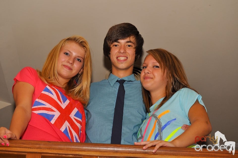 Distracţie în Zulu Caffe, Zulu Caffe