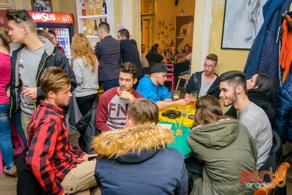 Distracţie la Bodega, Bodega