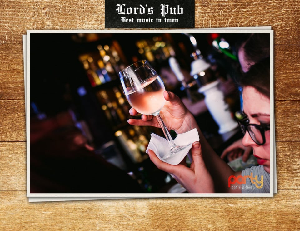Distracție la Lord's, Lord's Pub