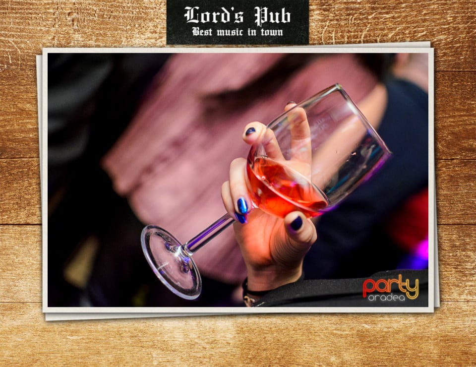 Distracție la Lord's Pub, Lord's Pub