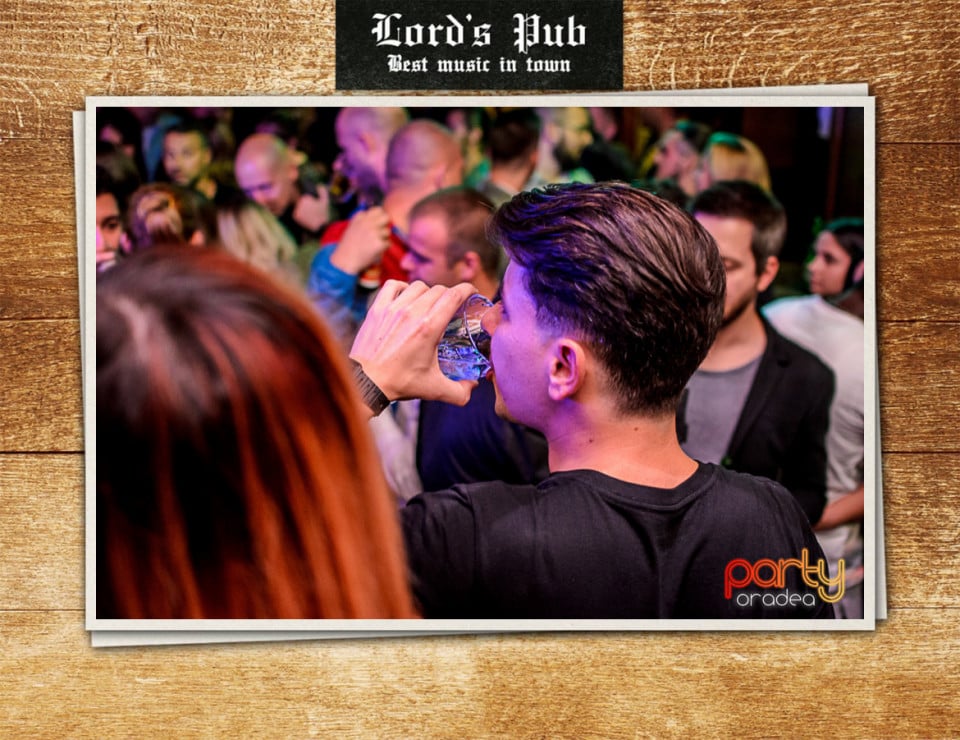 Distracţie la Lord's Pub, Lord's Pub
