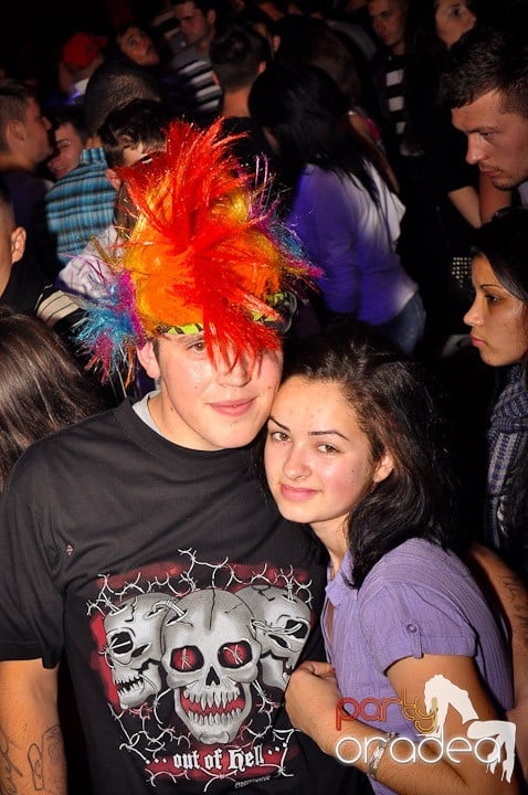 Distracţie la maxim în Disco Faház, 