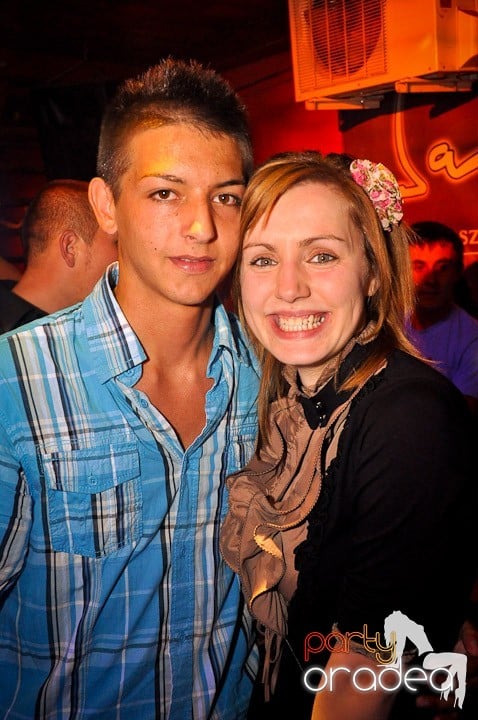 Distracţie la maxim în Disco Faház, 