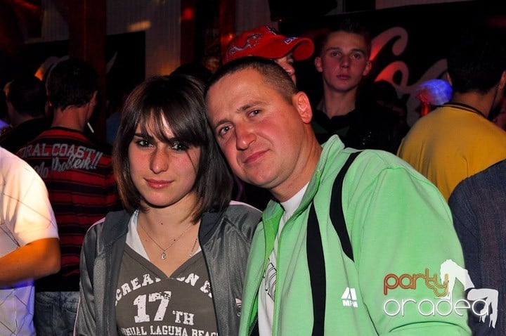 Distracţie la maxim în Disco Faház, 