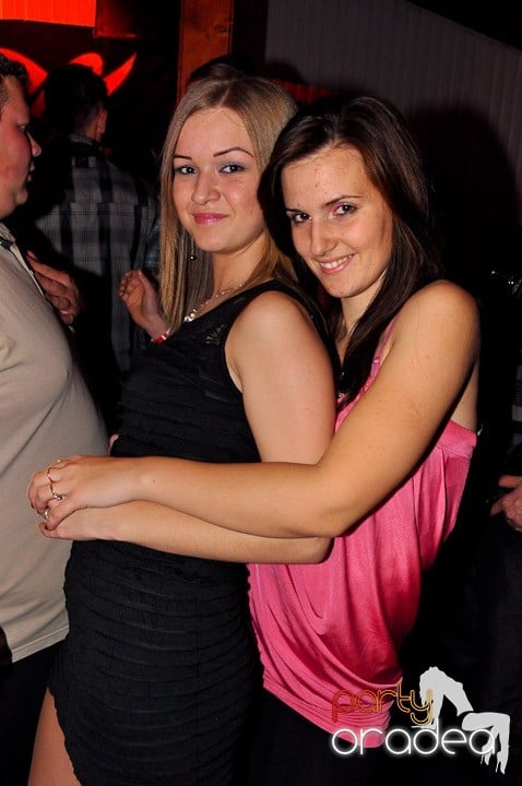 Distracţie la maxim în Disco Faház, 