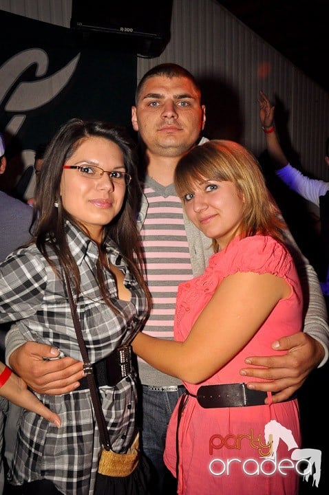 Distracţie la maxim în Disco Faház, 