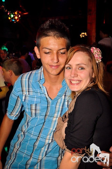 Distracţie la maxim în Disco Faház, 